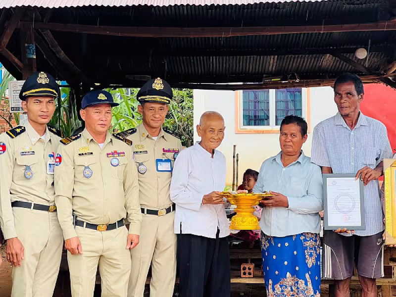 អ.ន.ក.ស្រុកប្រាសាទបាគង នាំយកថវិកាបេឡាមរណសង្គ្រោះជូនគ្រួសារសពជាសមាជិក