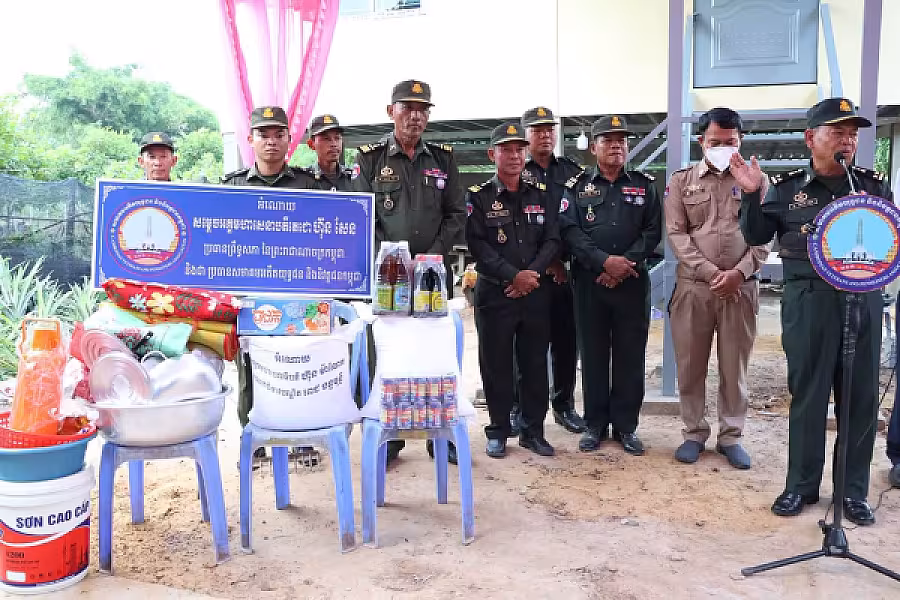 អ.ន.ក. ខេត្តកំពង់ធំ ប្រគល់ផ្ទះថ្មីអំណោយដ៏ថ្លៃថ្លាសម្តេចតេជោ ហ៊ុន សែន ជូនអតីតយុទ្ធជនពិការ - Image 8