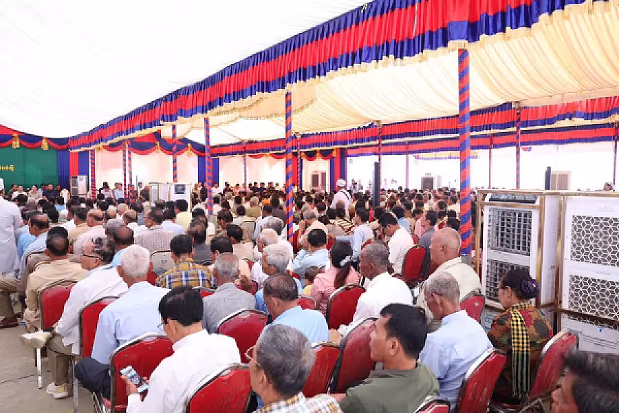 ឯកឧត្តម ហ៊ុន ម៉ានី អញ្ជើញជួបសំណេះសំណាលជាមួយនិវត្តជនចំនួនប្រមាណ ២ពាន់នាក់ ក្នុងខេត្តកំពង់ស្ពឺ - Image 17