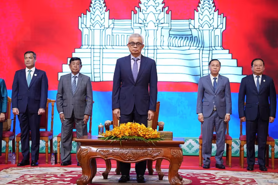 ឯកឧត្តម អូន ព័ន្ធមុនីរ័ត្ន អញ្ជើញដាក់ដំណើរការផែនការប្រតិបត្តិសម្រាប់អនុវត្តន៍គោលការណ៍ណែនាំក្របខណ្ឌកិច្ចគាំពារសង្គមឆ្លើយតបនឹងគ្រោះអាសន្នឆ្នាំ២០២៦-២០៣០ - Image 6