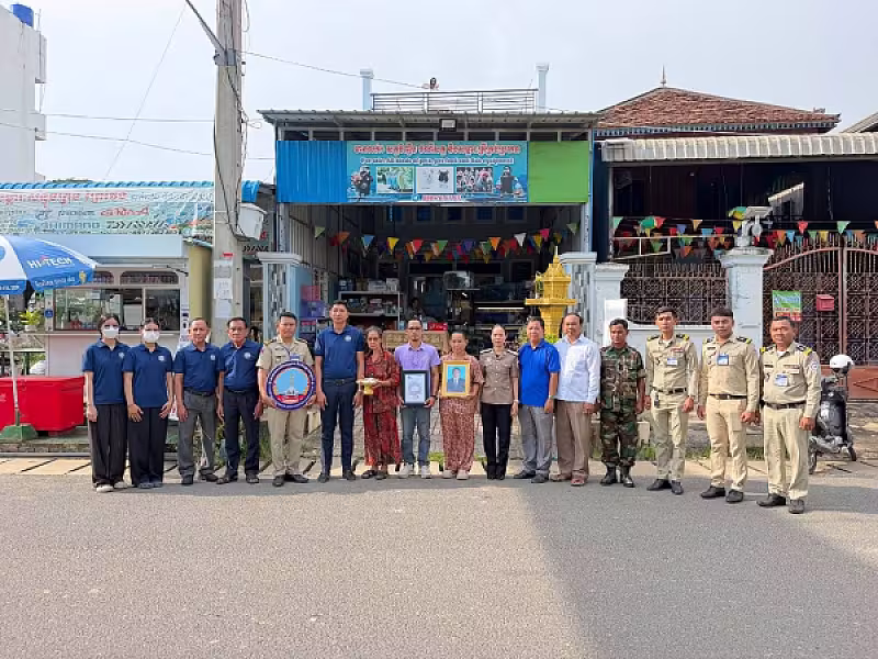 អ.ន.ក​. ខេត្តព្រៃវែង​ នាំយកថវិកាបេឡាមេរណសង្គ្រោះជូនគ្រួសារសពសមាជិកចំនួន ២គ្រួសារ - Image 4