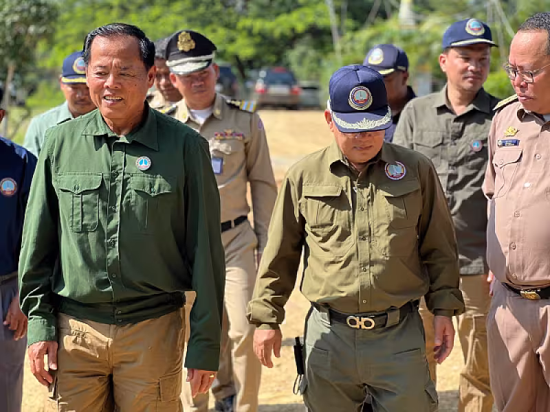 ឯកឧត្តម អ៊ុក ឃ្នួច អញ្ជើញប្រគល់ផ្ទះ ៣ខ្នង ជូនអតីតយុទ្ធជន និងនិវត្តជន ក្នុងខេត្តបាត់ដំបង - Image 2