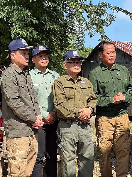 ឯកឧត្តម អ៊ុក ឃ្នួច អញ្ជើញប្រគល់ផ្ទះ ៣ខ្នង ជូនអតីតយុទ្ធជន និងនិវត្តជន ក្នុងខេត្តបាត់ដំបង - Image 12