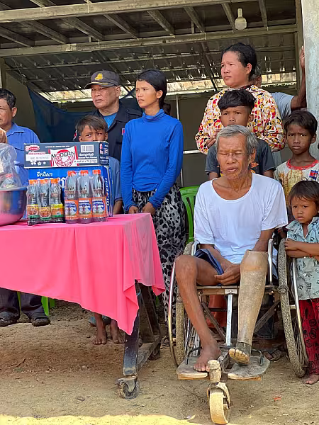 ឯកឧត្តម អ៊ុក ឃ្នួច អញ្ជើញប្រគល់ផ្ទះ ៣ខ្នង ជូនអតីតយុទ្ធជន និងនិវត្តជន ក្នុងខេត្តបាត់ដំបង - Image 18