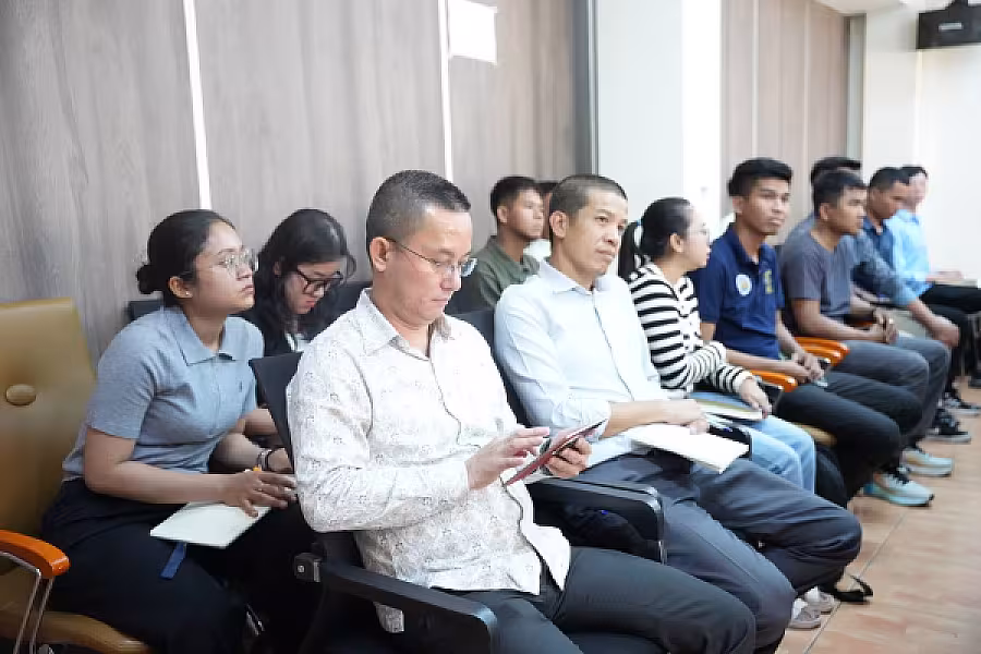 ឯកឧត្តម ឈៀ ស៊ីដារ៉ា ដឹកនាំកិច្ចប្រជុំពិនិត្យវឌ្ឍនភាពការងារ និងបែងចែកក្រុមការងារត្រៀមមហាសន្និបាត VECONAC - Image 17