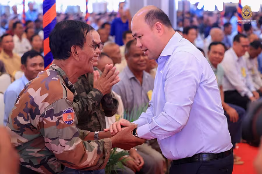ឯកឧត្តម ហ៊ុន ម៉ានី អញ្ជើញសំណេះសំណាលជាមួយអតីតយុទ្ធជនចំនួនប្រមាណ ២ពាន់នាក់ ក្នុងខេត្តកំពង់ស្ពឺ - Image 10