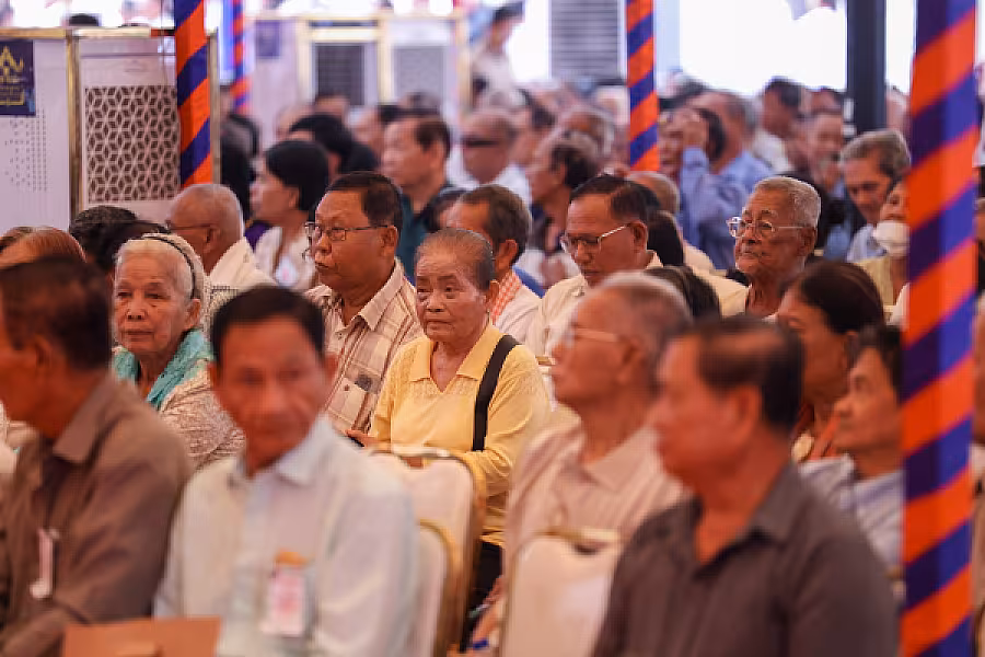 ឯកឧត្តម ហ៊ុន ម៉ានី អញ្ជើញសំណេះសំណាលជាមួយអតីតយុទ្ធជនចំនួនប្រមាណ ២ពាន់នាក់ ក្នុងខេត្តកំពង់ស្ពឺ - Image 15