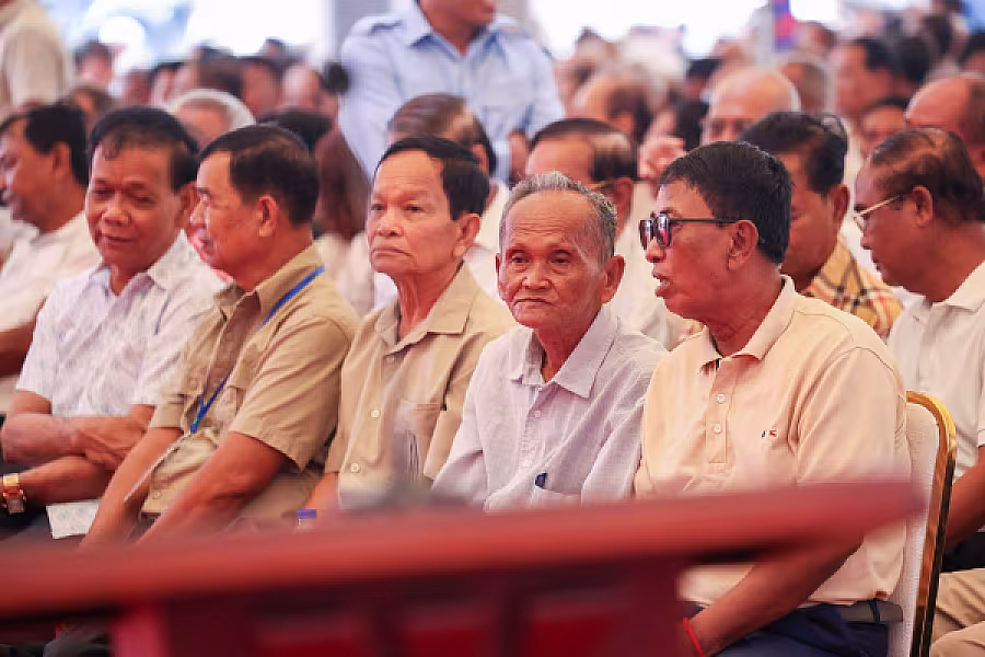 ឯកឧត្តម ហ៊ុន ម៉ានី អញ្ជើញសំណេះសំណាលជាមួយអតីតយុទ្ធជនចំនួនប្រមាណ ២ពាន់នាក់ ក្នុងខេត្តកំពង់ស្ពឺ - Image 22