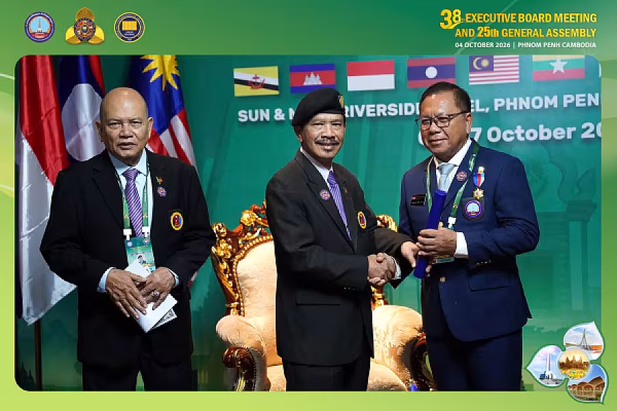 ឯកឧត្តមទេសរដ្ឋមន្ត្រី គន់ គីម ទទួលជួបពិភាក្សាការងារជាមួយ អនុប្រធានសមាគមអតីតយុទ្ធជនប្រទេសម៉ាឡេស៊ី  - Image 19