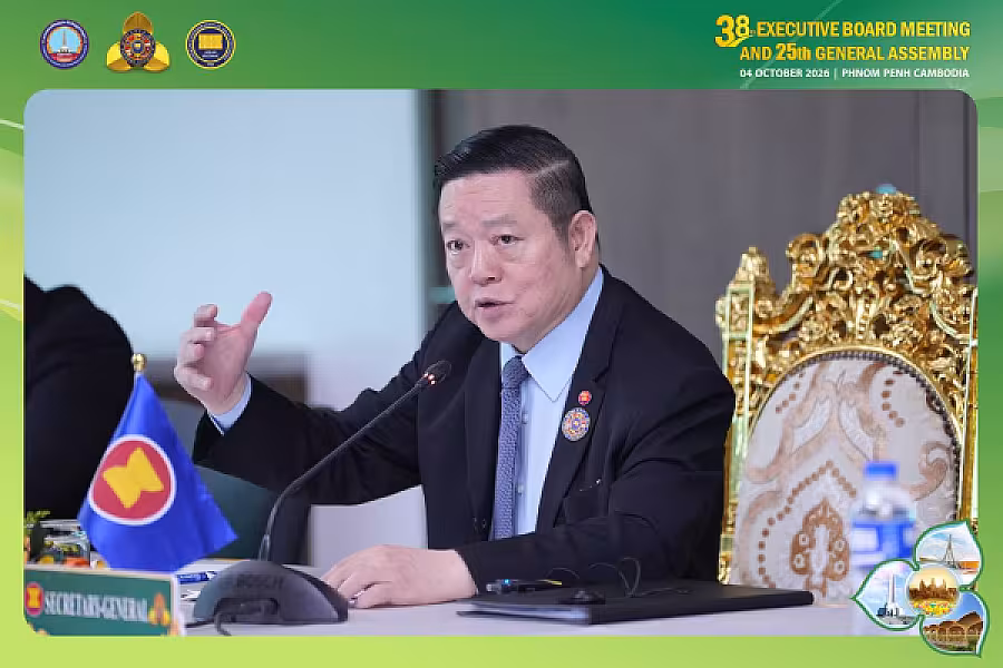 ឯកឧត្តម គន់ គីម ដឹកនាំ ប្រធាន និងប្រតិភូ VECONAC ចូលជួបសម្តែងការគួរសម និងពិភាក្សាការងារ ជាមួយ ឯកឧត្តមបណ្ឌិត កៅ គឹមហួន អគ្គលេខាធិការអាស៊ាន - Image 3