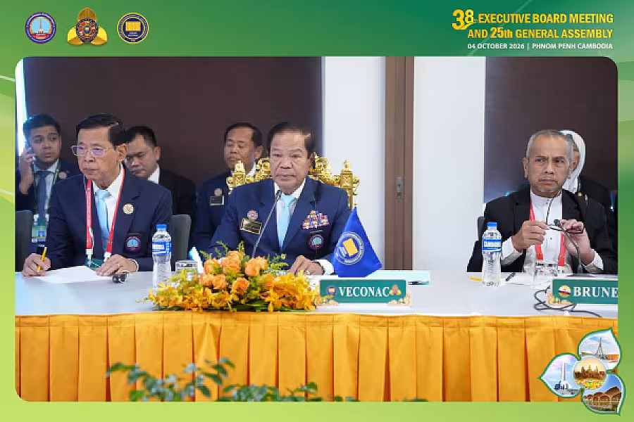 ឯកឧត្តម គន់ គីម ដឹកនាំ ប្រធាន និងប្រតិភូ VECONAC ចូលជួបសម្តែងការគួរសម និងពិភាក្សាការងារ ជាមួយ ឯកឧត្តមបណ្ឌិត កៅ គឹមហួន អគ្គលេខាធិការអាស៊ាន - Image 4