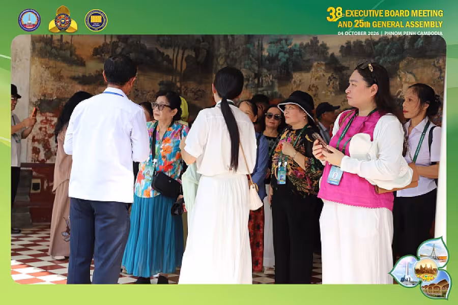 លោកជំទាវ គឹង ចាន់ឌី គន់ គីម អញ្ជើញដឹកនាំភរិយា-ស្វាមីប្រតិភូបណ្តាប្រទេសសមាជិក VECONAC ទស្សនកិច្ចព្រះបរមរាជវាំង និងសារមន្ទីរជាតិ - Image 12