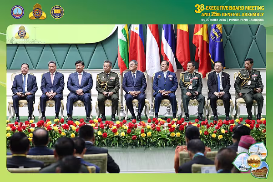 សម្តេចមហាបវរធិបតី ហ៊ុន ម៉ាណែត អញ្ជើញជាអធិបតីដ៏ខ្ពង់ខ្ពស់ក្នុងពិធីបើកមហាសន្និបាត សហព័ន្ធអតីតយុទ្ធជនបណ្តាប្រទេសអាស៊ាន VECONAC - Image 6