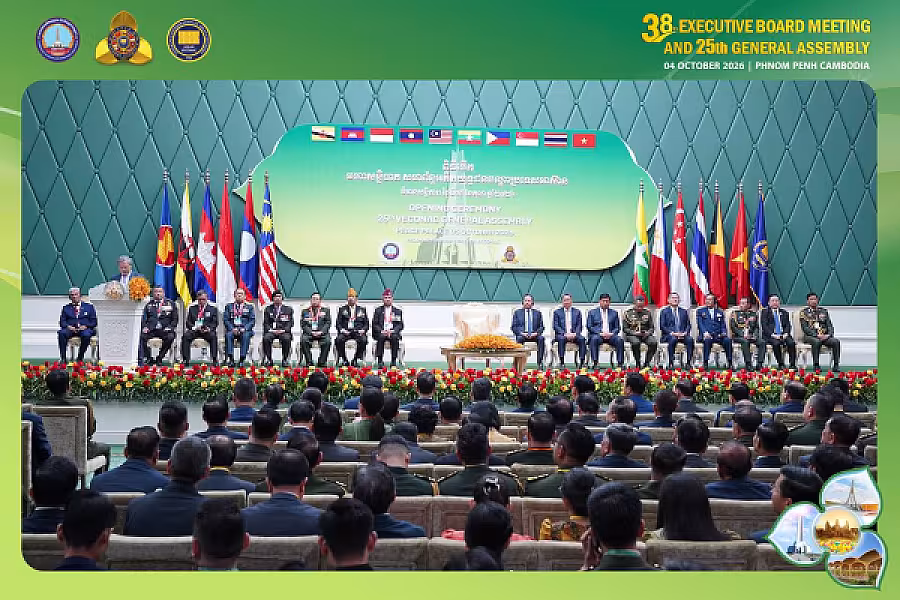 សម្តេចមហាបវរធិបតី ហ៊ុន ម៉ាណែត អញ្ជើញជាអធិបតីដ៏ខ្ពង់ខ្ពស់ក្នុងពិធីបើកមហាសន្និបាត សហព័ន្ធអតីតយុទ្ធជនបណ្តាប្រទេសអាស៊ាន VECONAC - Image 31