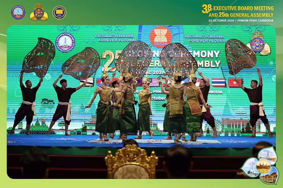ឯកឧត្តមសន្តិបណ្ឌិត នេត សាវឿន អញ្ជើញជាអធិបតីក្នុងពិធីបិទមហាសន្និបាតលើកទី២៥ - Image 4