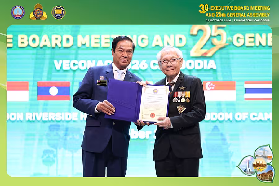ឯកឧត្តមសន្តិបណ្ឌិត នេត សាវឿន អញ្ជើញបំពាក់មេដាយកិត្តិយស និង ប័ណ្ណសរសើរជូនប្រធាន VECONAC និងថ្នាក់ដឹកនាំសមាគមបណ្តាប្រទេសជាសមាជិក - Image 16
