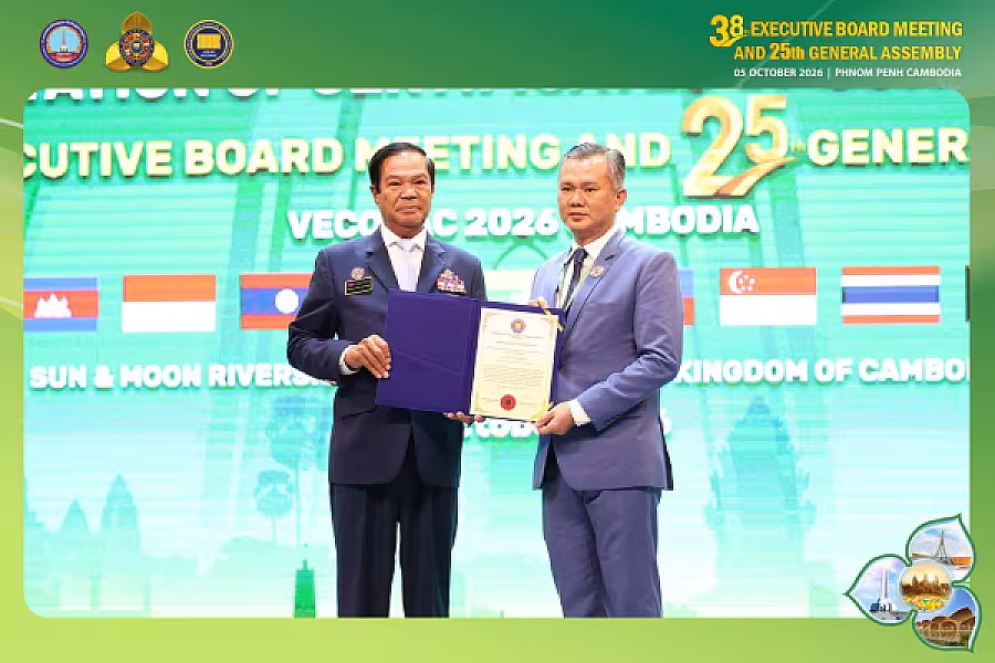 ឯកឧត្តមសន្តិបណ្ឌិត នេត សាវឿន អញ្ជើញបំពាក់មេដាយកិត្តិយស និង ប័ណ្ណសរសើរជូនប្រធាន VECONAC និងថ្នាក់ដឹកនាំសមាគមបណ្តាប្រទេសជាសមាជិក - Image 31