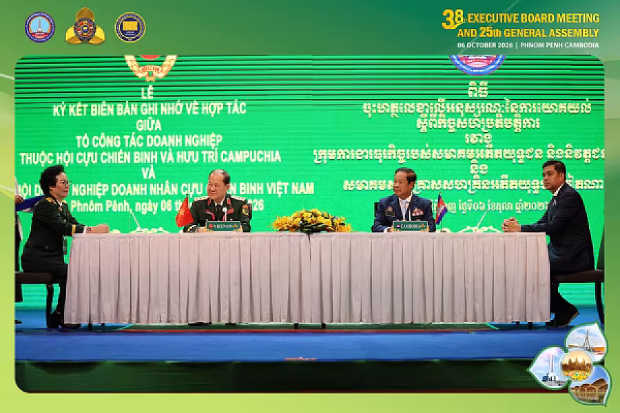 ឯកឧត្តម គន់ គីម អញ្ជើញក្នុងពិធីចុះហត្ថលេខាលើកិច្ចសហប្រតិបត្តិការជាមួយសមាគមអតីតយុទ្ធជនវៀតណាម - Image 13
