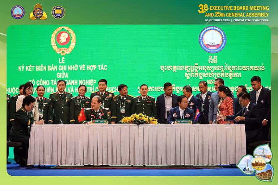 ឯកឧត្តម គន់ គីម អញ្ជើញក្នុងពិធីចុះហត្ថលេខាលើកិច្ចសហប្រតិបត្តិការជាមួយសមាគមអតីតយុទ្ធជនវៀតណាម - Image 16
