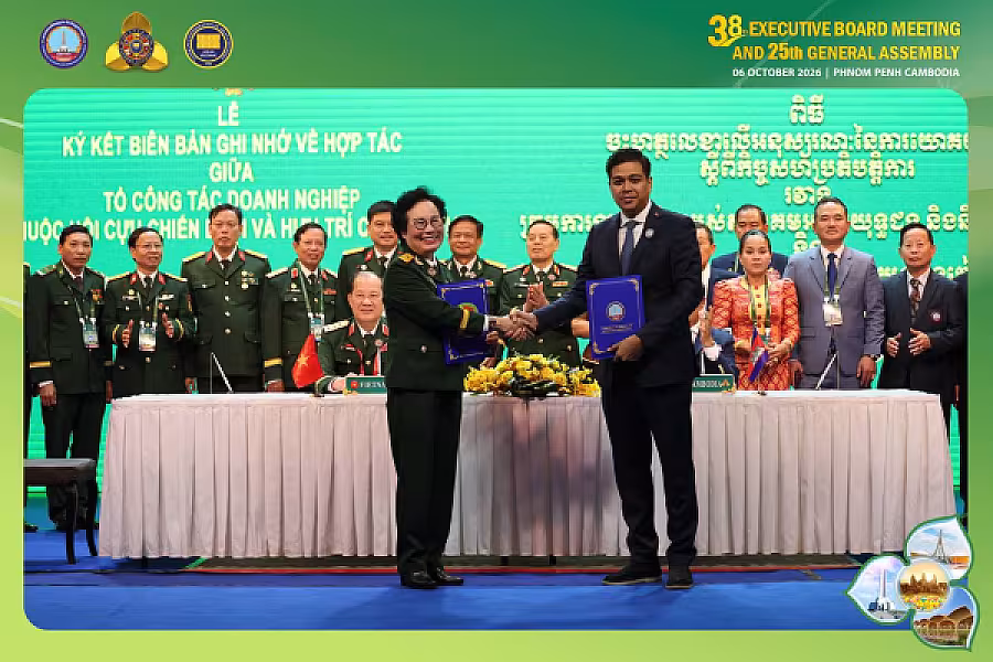ឯកឧត្តម គន់ គីម អញ្ជើញក្នុងពិធីចុះហត្ថលេខាលើកិច្ចសហប្រតិបត្តិការជាមួយសមាគមអតីតយុទ្ធជនវៀតណាម - Image 17