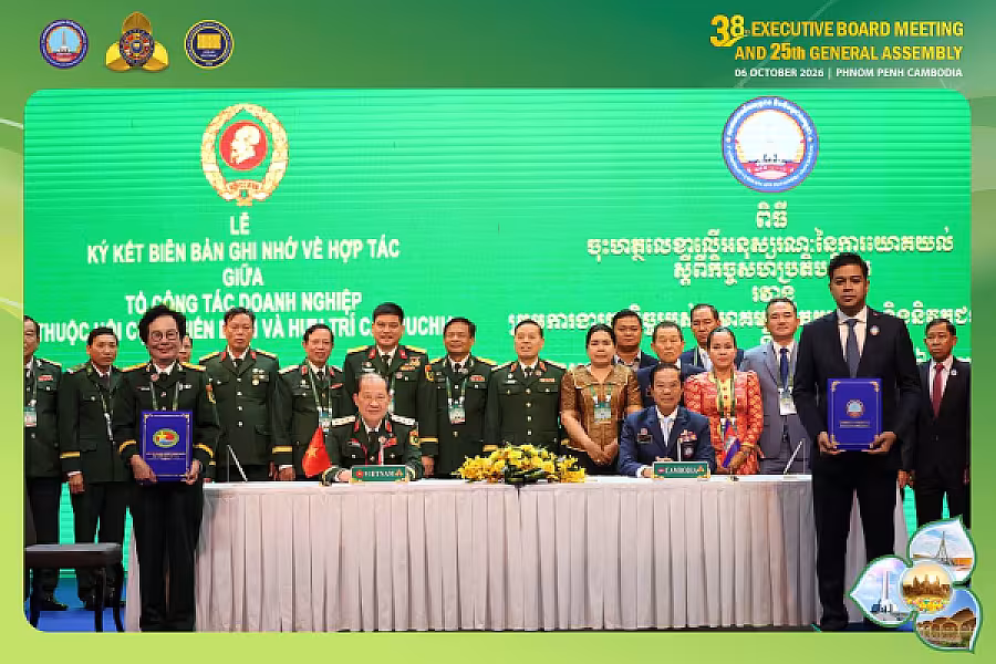 ឯកឧត្តម គន់ គីម អញ្ជើញក្នុងពិធីចុះហត្ថលេខាលើកិច្ចសហប្រតិបត្តិការជាមួយសមាគមអតីតយុទ្ធជនវៀតណាម - Image 18