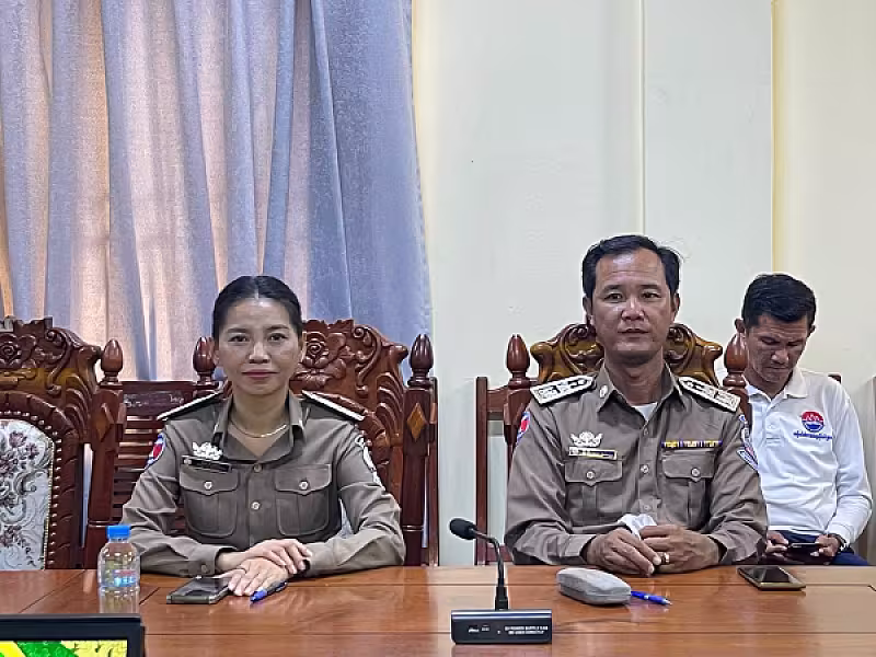 ឯកឧត្តម សរ សុពុត្រា អញ្ជើញប្រគល់ថវិការបបសន្តិសុខសង្គមជូនគ្រួសារសពអតីតយុទ្ធជន និងនិវត្តជន ៥គ្រួសារ - Image 3