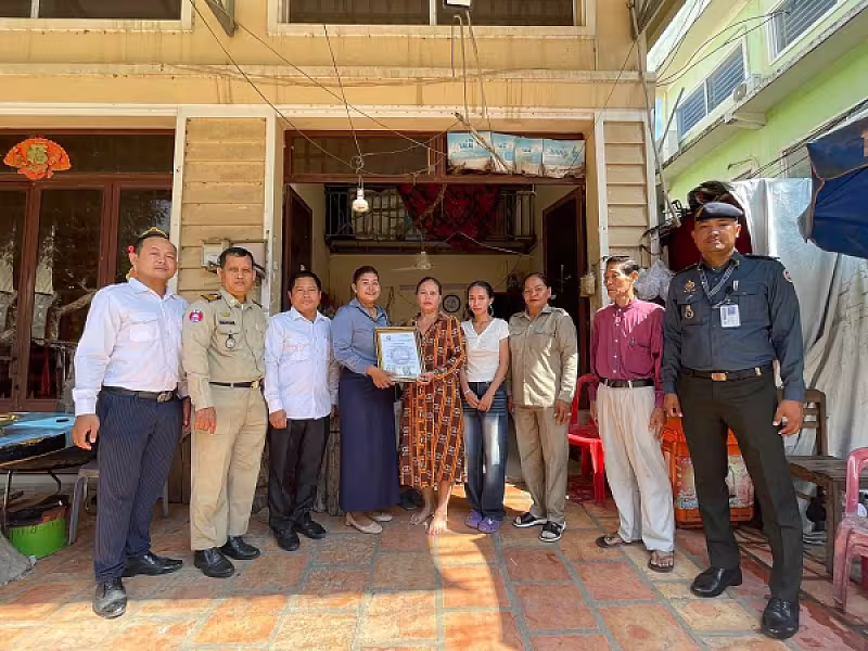 អ.ន.ក. ខណ្ឌសែនសុខ នាំយកថវិកាបេឡាមរណៈសង្រ្គោះជូនគ្រួសារសពសមាជិក ចំនួន ៧គ្រួសារ - Image 4