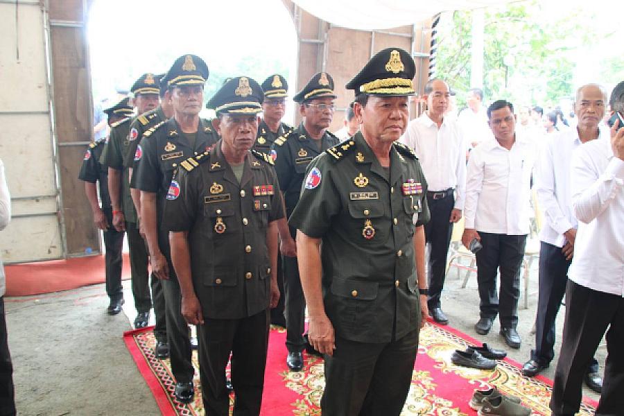 ឯកឧត្តមបណ្ឌិត ជាម ច័ន្ទសោភ័ណ ចូលរួមបុណ្យសពលោកព្រឹន្ទបាលឯក ណៃ ចន្នី  - Image 4