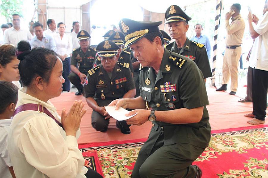 ឯកឧត្តមបណ្ឌិត ជាម ច័ន្ទសោភ័ណ ចូលរួមបុណ្យសពលោកព្រឹន្ទបាលឯក ណៃ ចន្នី  - Image 6