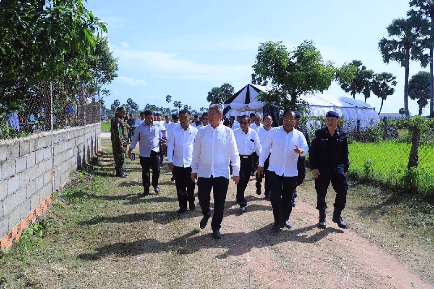 ឯកឧត្ដម គួច ចំរើន បានអញ្ជើញចូលរួមបុណ្យគម្រប់៧ថ្ងៃ លោកព្រឹន្ទបាលទោ រិន វាសនា