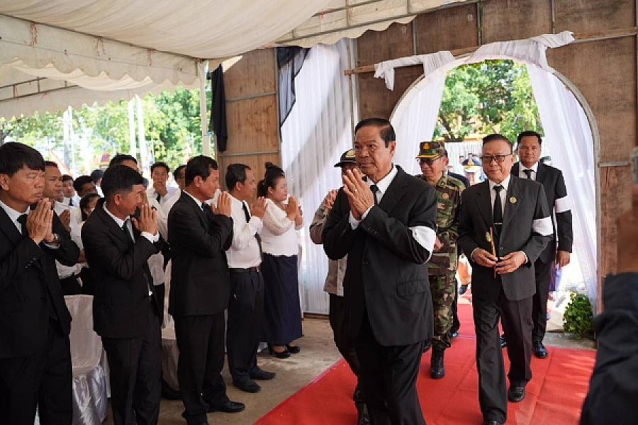 ឯកឧត្តម ទេសរដ្ឋមន្ត្រី គន់ គីម នាំយកថវិការបស់សម្តេចធិបតី ហ៊ុន ម៉ាណែត ប្រគល់ជូនវីរកងទ័ពពលី ចំនួន៤រូប នៅខេត្តឧត្តរមានជ័យ - Image 5