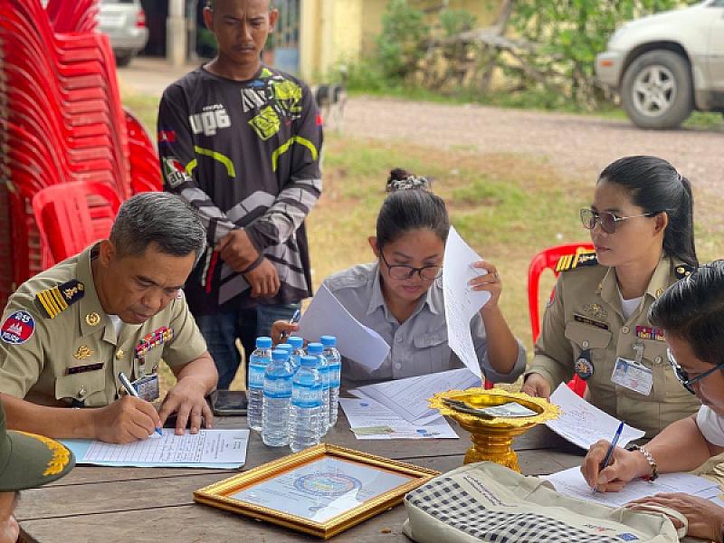  ស.អ.ក. ខេត្តក្រចេះ នាំយកថវិកាបេឡាមរណសង្គ្រោះជូនគ្រួសារអតីតយុទ្ធជន មួយគ្រួសារ  - Image 2