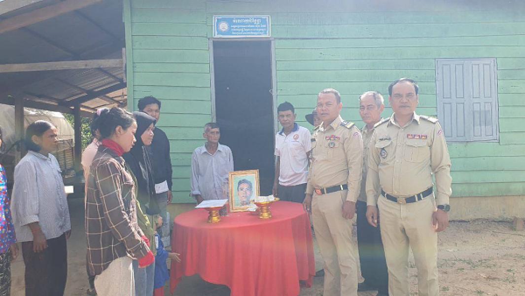 ស.អ.ក ខេត្តឧត្ដរមានជ័យ នាំយកថវិកាបេឡាមរណសង្រ្គោះជូនគ្រួសារនៃសពអតីតយុទ្ធជន៤គ្រួសារ - Image 6