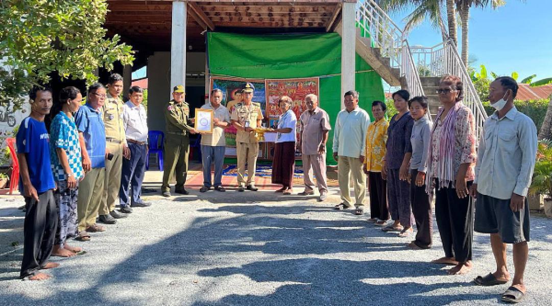 ស.អ.ក ខេត្តកំពង់ស្ពឺ នាំយកថវិកាបេឡាមរណសង្គ្រោះជូនគ្រួសារសពសមាជិកអតីតយុទ្ធជនមួយគ្រួសារ - Image 2