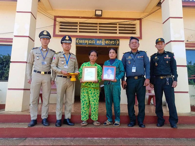 ស.អ.ក ខេត្តកណ្តាល នាំយកថវិកាបេឡាមរណសង្គ្រោះជូនដល់គ្រួសារនៃសពអតីតយុទ្ធជនមួយគ្រួសារ - Image 2