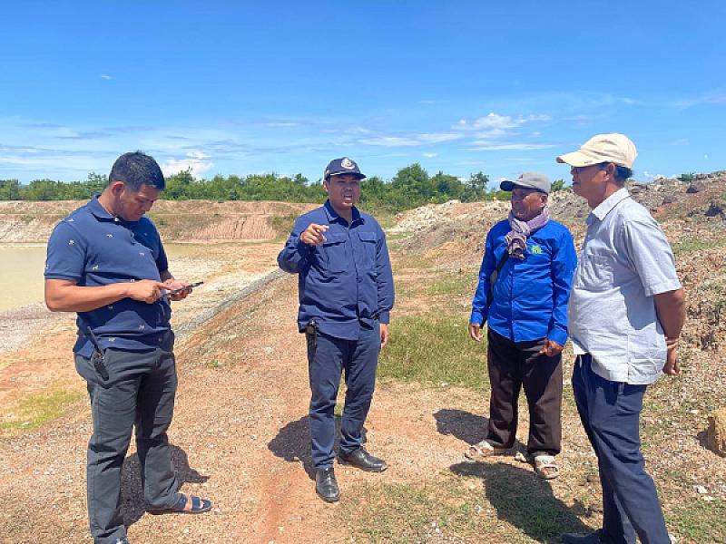 ក្រុមការងារសមាគមអតីតយុទ្ធជនកម្ពុជា ចុះពិនិត្យរៀបចំសម្បទានដីសង្គមកិច្ច ដើម្បីសាងសង់ផ្ទះជូនអតីតយុទ្ធជន - Image 4