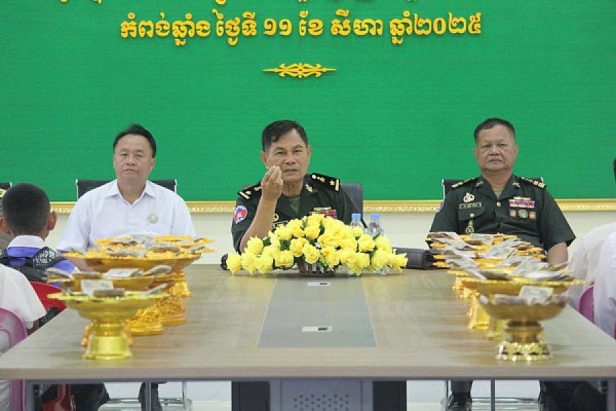 ស.អ.ក ខេត្តកំពង់ឆ្នាំង នាំយកថវិកាបេឡាមរណសង្រ្គោះជូនគ្រួសារសពអតីតយុទ្ធជន១៦គ្រួសារ - Image 2