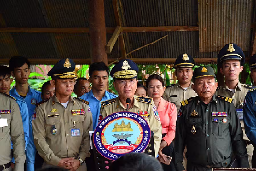 ស.អ.ក ខេត្តសៀមរាប នាំយកថវិកាបេឡាមរណសង្គ្រោះជូនគ្រួសារសពអតីតយុទ្ធជន ១១គ្រួសារ