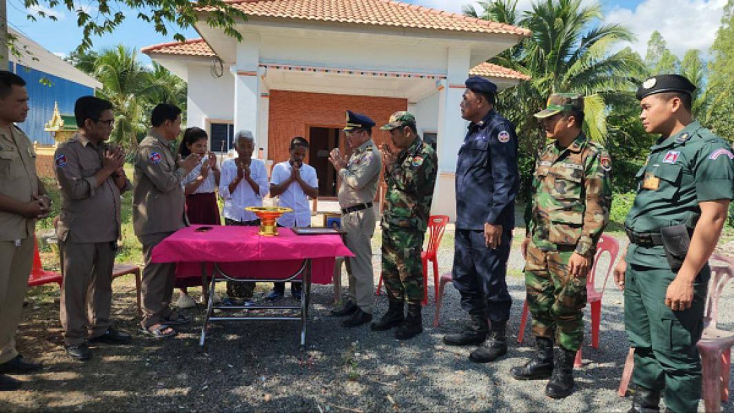 ស.អ.ក ខេត្តបន្ទាយមានជ័យ នាំយកថវិកាបេឡាមរណសង្គ្រោះជូនដល់គ្រួសារសពអតីតយុទ្ធជនមួយគ្រួសារ - Image 5