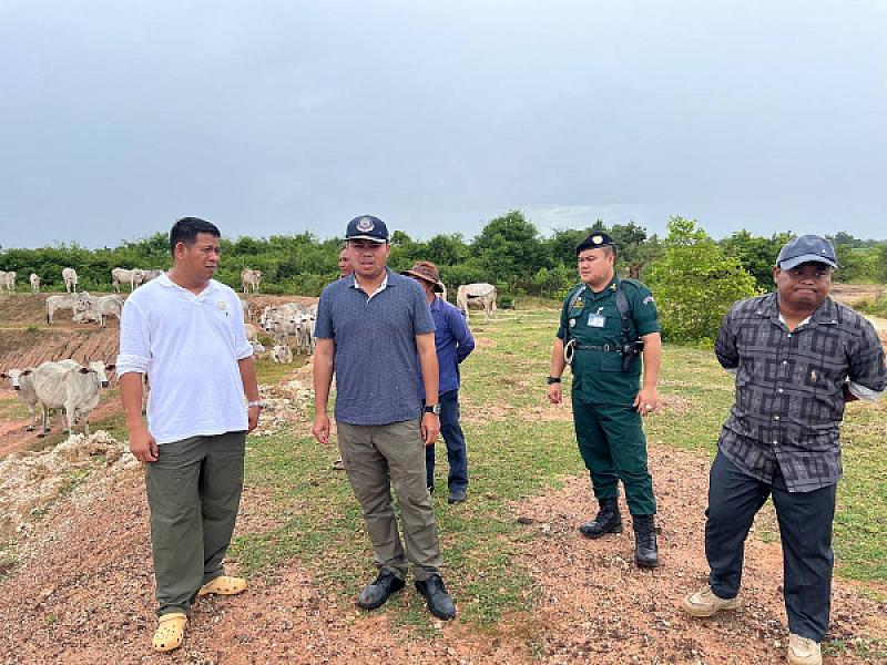 ស.អ.ក ខេត្តបាត់ដំបង ចុះពិនិត្យដីសម្បទានសង្គមកិច្ច និងហេដ្ឋារចនាសម័្ពន្ធ ជូនអតីតយុទ្ធជន - Image 6