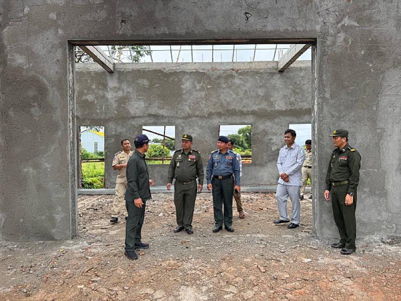 ឯកឧត្តម ឈៀ ស៊ីដារ៉ា ចុះពិនិត្យដំណើរការសាងសង់អគារស្នាក់ការ ស.អ.ក ខេត្តរតនគិរី - Image 8