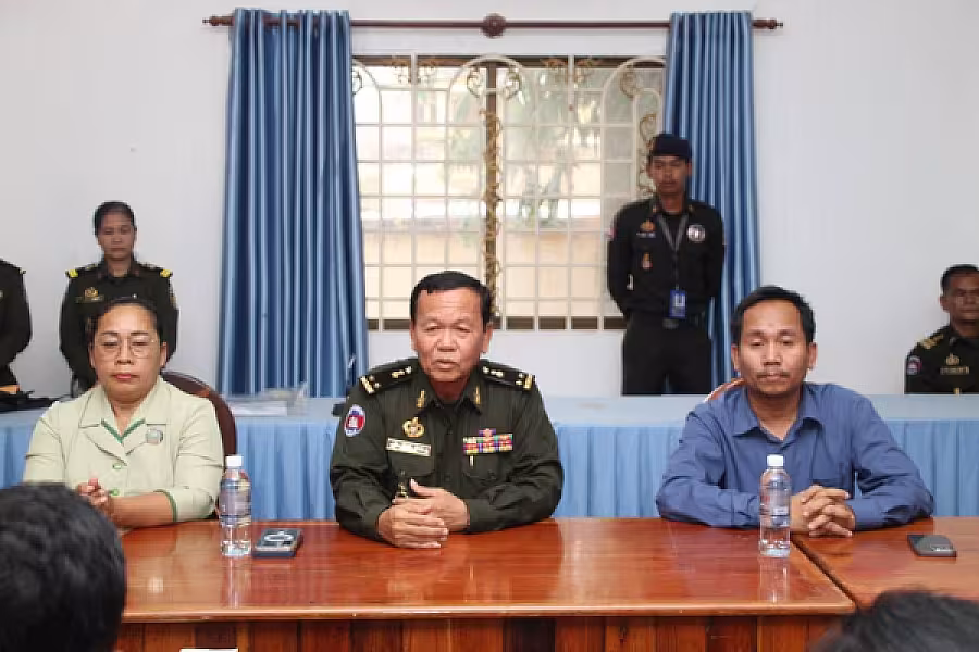 ស.អ.ក ខេត្តកំពង់ស្ពឺ នាំយកថវិកាបេឡាមរណសង្គ្រោះជូនគ្រួសារសពសមាជិកអតីតយុទ្ធជន៣គ្រួសារ