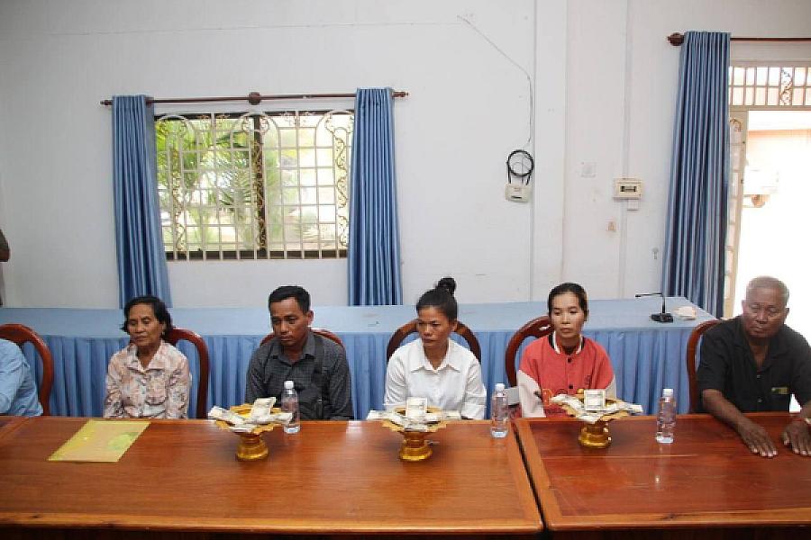 ស.អ.ក ខេត្តកំពង់ស្ពឺ នាំយកថវិកាបេឡាមរណសង្គ្រោះជូនគ្រួសារសពសមាជិកអតីតយុទ្ធជន៣គ្រួសារ - Image 2