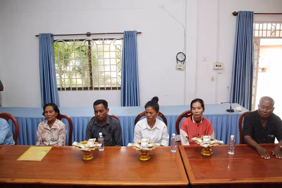 ស.អ.ក ខេត្តកំពង់ស្ពឺ នាំយកថវិកាបេឡាមរណសង្គ្រោះជូនគ្រួសារសពសមាជិកអតីតយុទ្ធជន៣គ្រួសារ - Image 2