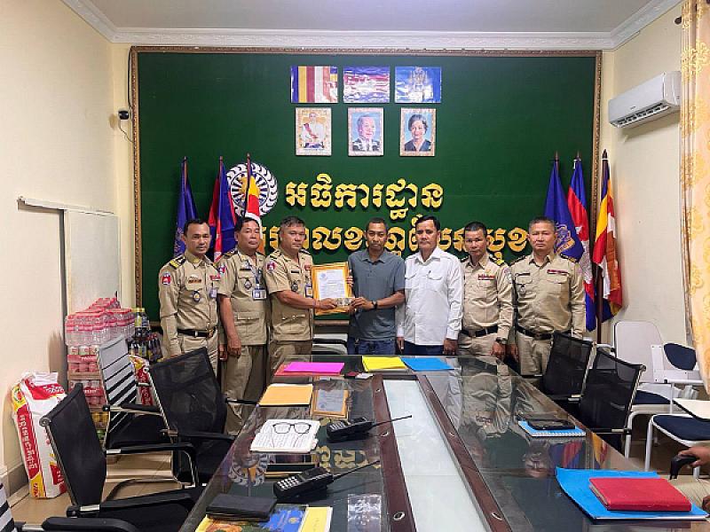 ស.អ.ក. រាជធានីភ្នំពេញបន្តប្រគល់ថវិកាបេឡាមរណសង្គ្រោះជូនគ្រួសារសពអតីតយុទ្ធជនចំនួនបីគ្រួសារ - Image 3