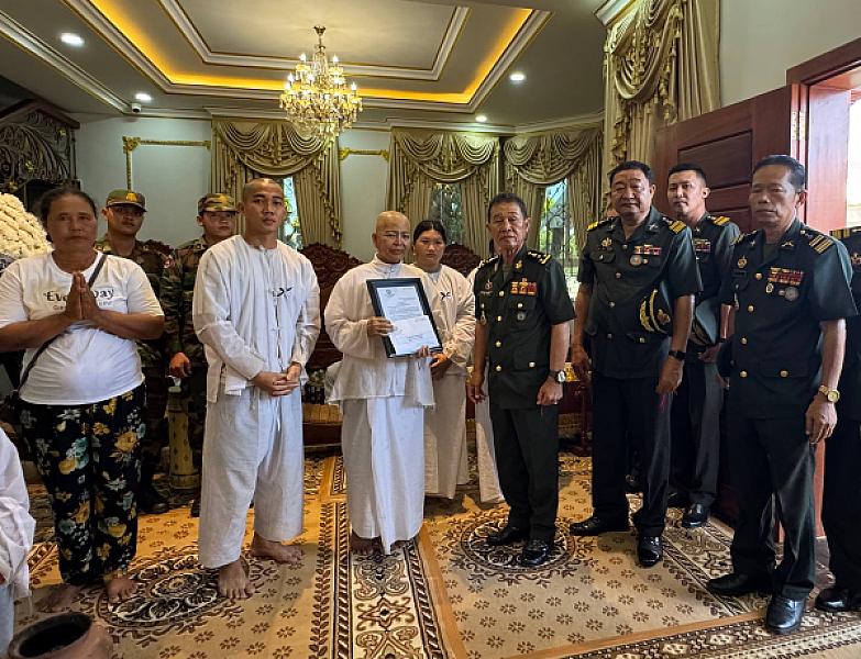 ឯកឧត្តម ឈៀ ស៊ីដារ៉ា អគ្គលេខាធិការរង ស.អ.ក អញ្ជើញគោរពវិញ្ញាណក្ខន្ធសពលោកប្រធានមន្ទីរសង្គមកិច្ចខេត្តកណ្តាល - Image 2