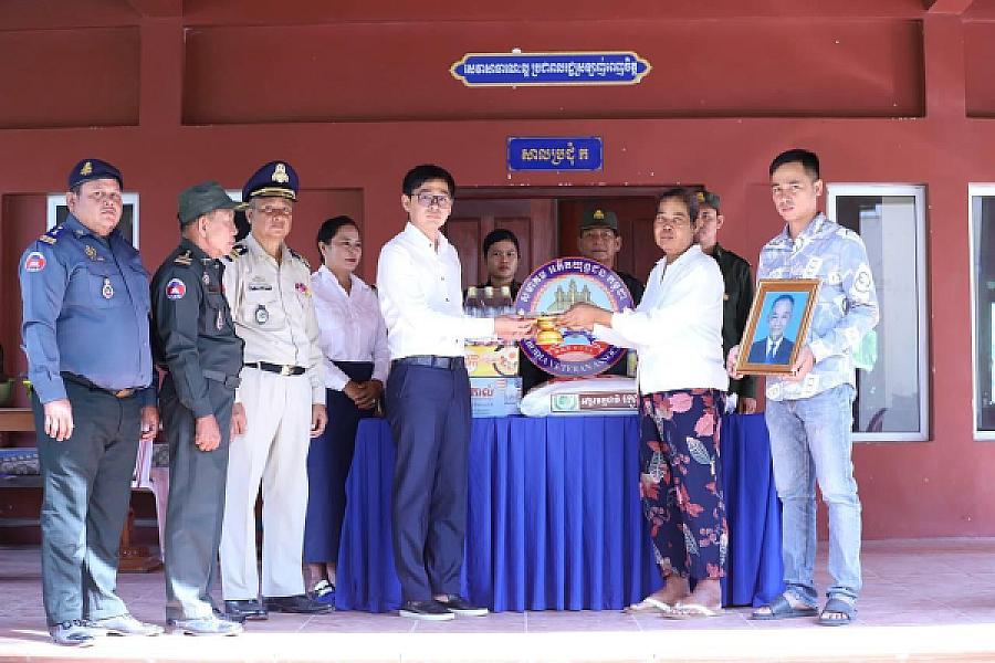 ស.អ.ក ខេត្តកណ្ដាល នាំយកថវិកាបេឡាមរណសង្គ្រោះជូនគ្រួសារសពអតីតយុទ្ធជនចំនួន០៣គ្រួសារ - Image 4