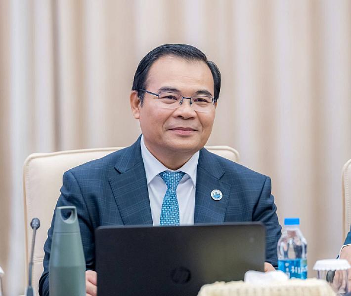 ឯកឧត្តម ថោ ជេដ្ឋា រដ្ឋមន្រ្តីក្រសួងធនធានទឹក និងឧត្តុនិយម ព្រមទាំងមន្រ្តីក្រសួង បានឧបត្ថម្ភថវិកា ៤០លានរៀល ដើម្បីរៀបចំមហាសន្និបាតវិសាមញ្ញទូទាំងប្រទេសតំណាងសមាគមអតីតយុទ្ធជកម្ពុជា