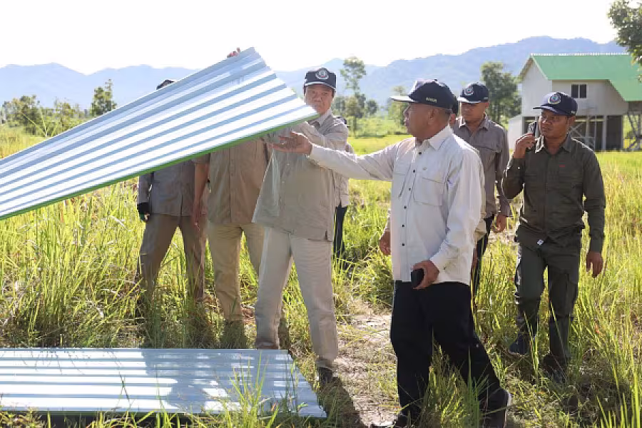 ឯកឧត្តមកិត្តិសង្គហបណ្ឌិត គន់ គីម ចុះពិនិត្យការរស់នៅ និងជីវភាពអតីតយុទ្ធជន នៅភូមិប៊ុនរ៉ានីសែនជ័យដំណាក់ទ្រយឹង - Image 9