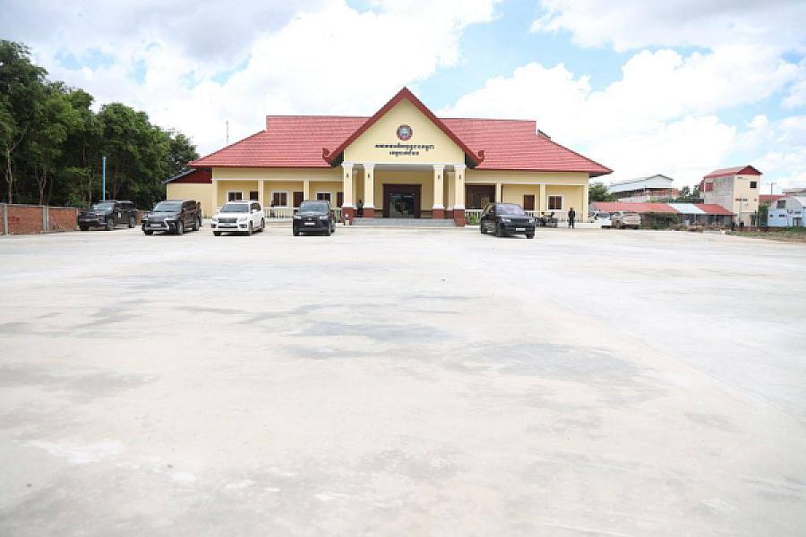 ឯកឧត្តមកិត្តិសង្គហបណ្ឌិត គន់ គីម បានអញ្ជើញចុះពិនិត្យវឌ្ឍនភាពការងារ និងរៀបចំទីស្នាក់សមាគមអតីតយុទ្ធជនកម្ពុជា - Image 6